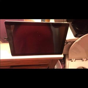 Two in one tablet laptop